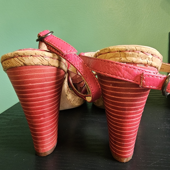 Born Crown Women’s Floral Pink Leather Sandals Women's Size 10 - Picture 11 of 13